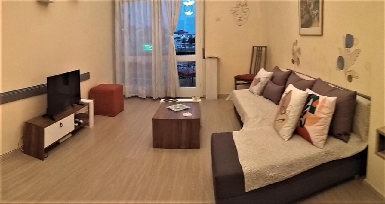 G & G Guesthouse II Едеса Екстериор снимка